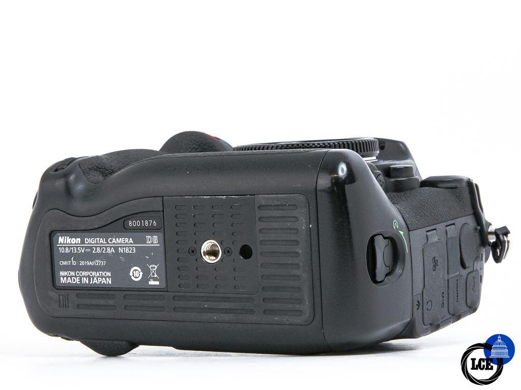Nikon D6 Body **142k Shutter Count**