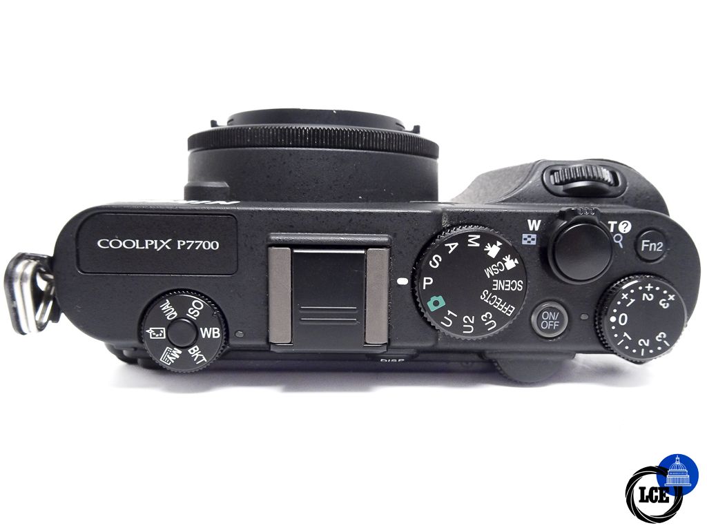 Nikon COOLPIX P7700