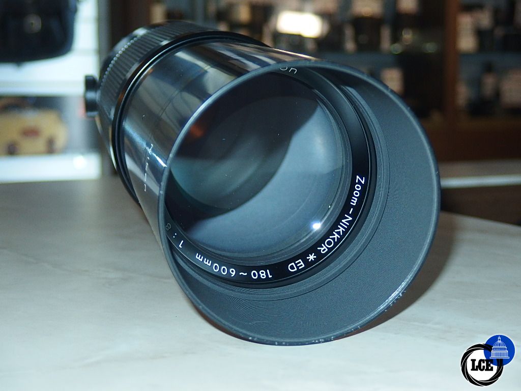 Nikon Zoom -Nikkor 180-600 F8 AIS Vintage lens