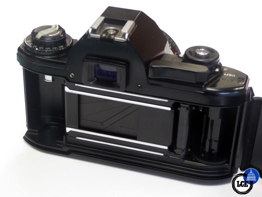 Nikon EM