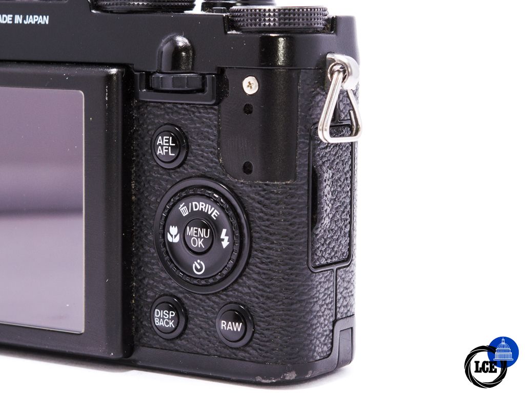 FujiFilm X10 *Please see description*