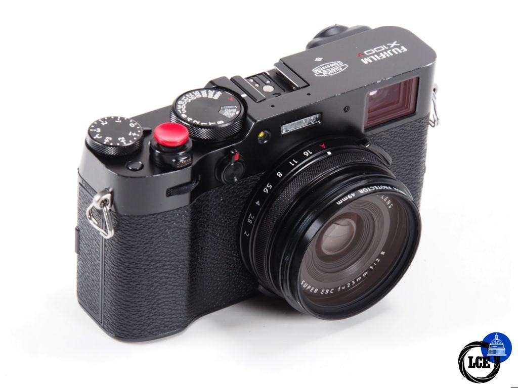 FujiFilm X100 V