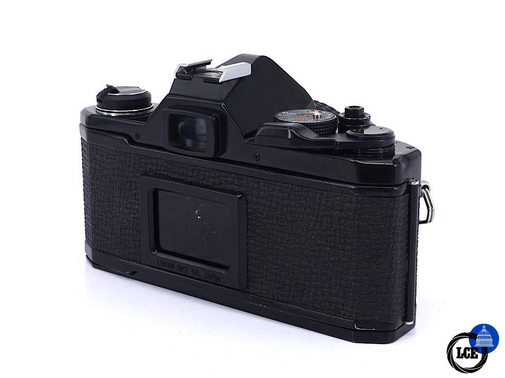 Pentax MX Black + 50mm F2 | 4*