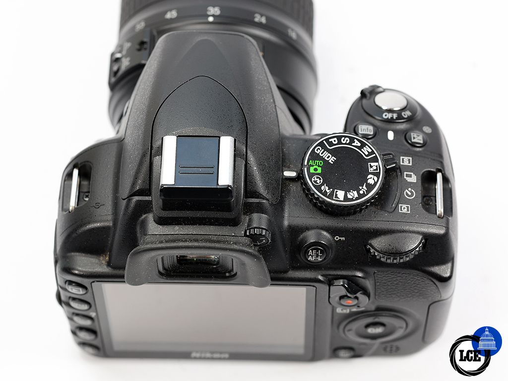 Nikon D3100 +18-55mm f/3.5-5.6 | 1276751