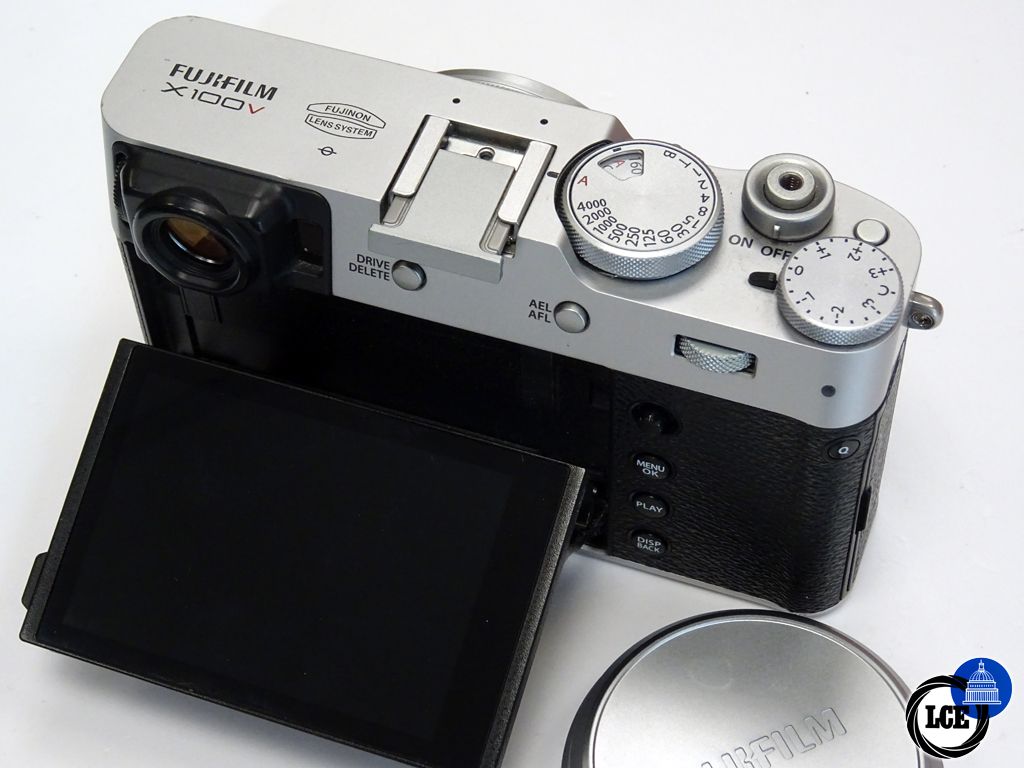 FujiFilm X100V
