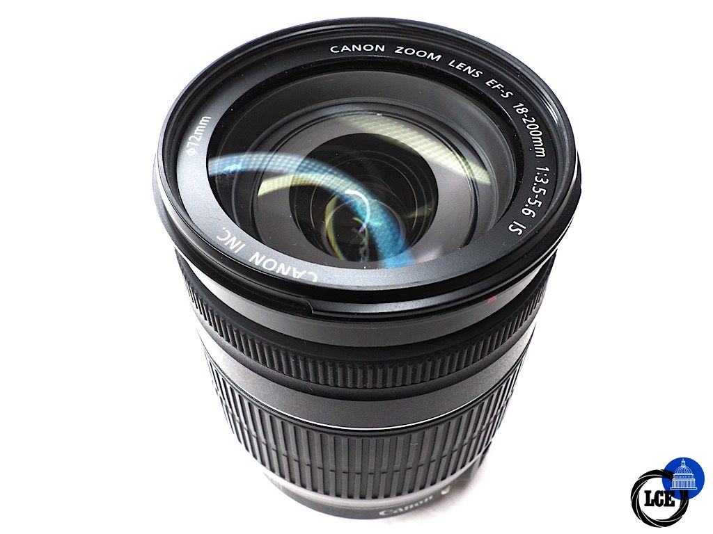 Canon EF-S 18-200mm f3.5-5.6 IS
