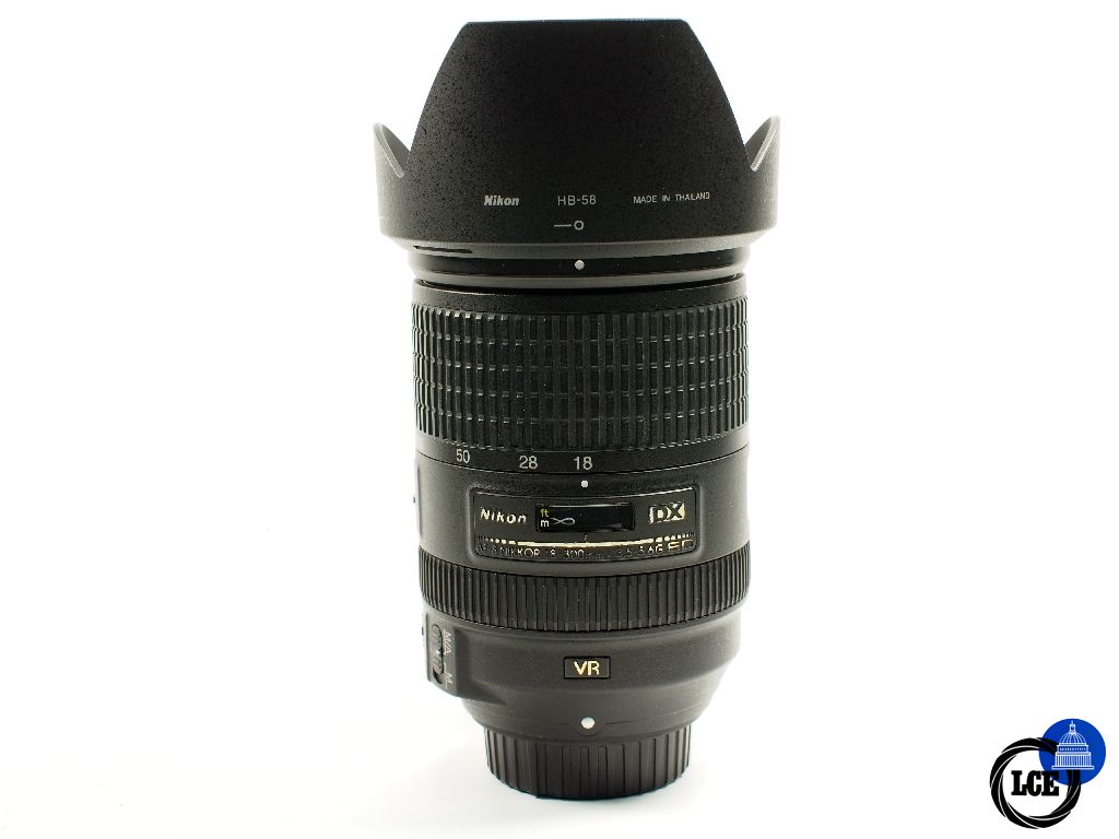 Nikon DX 18-300mm F3.5-5.6 G VR