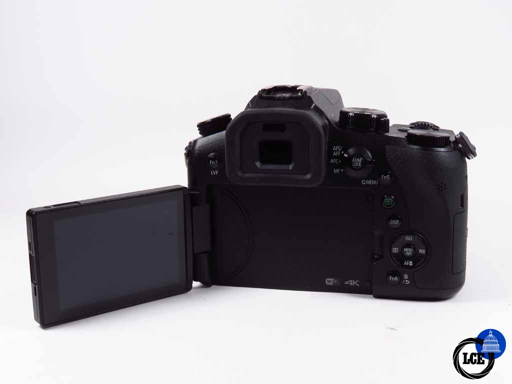 Panasonic Lumix FZ2000