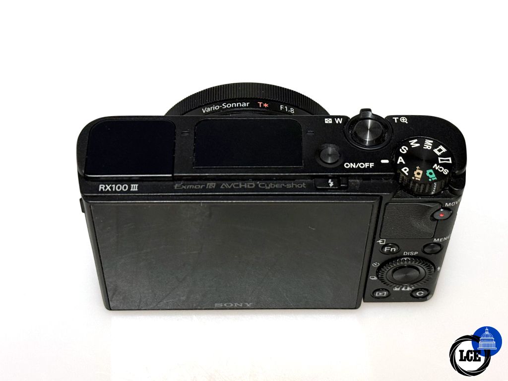 Sony DSC-RX100 M3 + Leather case and AG-R2 Grip 