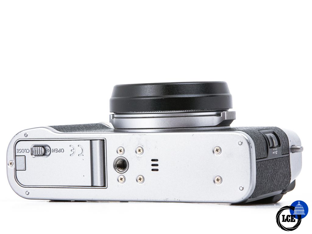 FujiFilm X100F **42.5k Shutter Count**