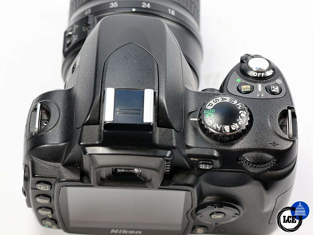 Nikon D40 +18-55mm f/3.5-5.6 | 1276846