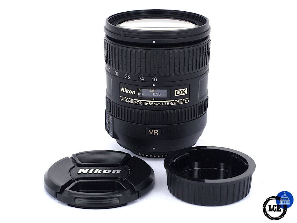Nikon AF-S 16-85mm F3.5-5.6G ED DX VR | 4*