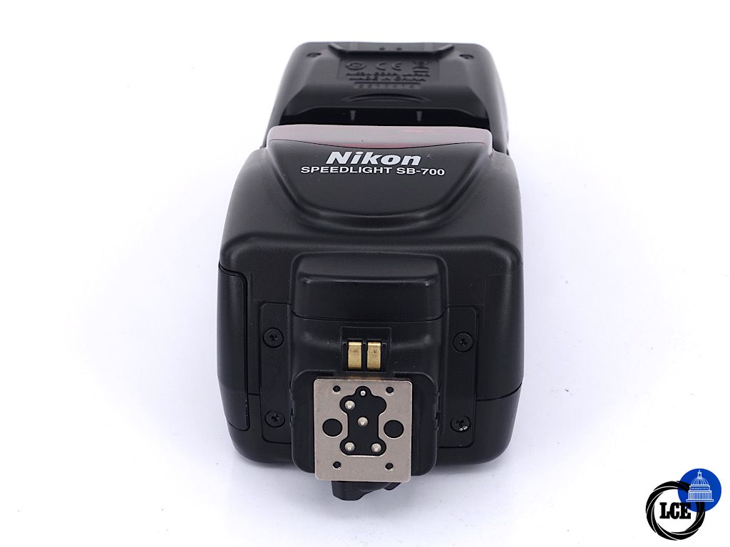 Nikon Speedlight SB-700 | 4*
