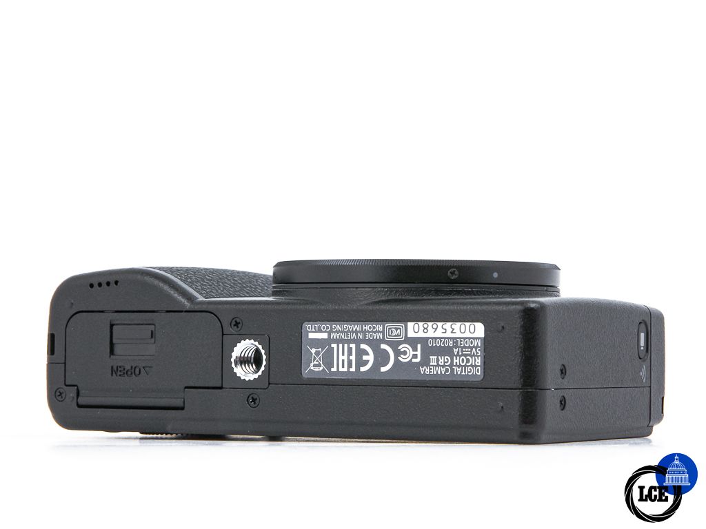 Ricoh GR III **Boxed**