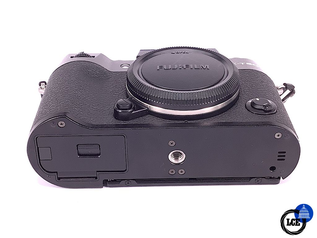 FujiFilm X-T50 body black (only 290 shutter count)