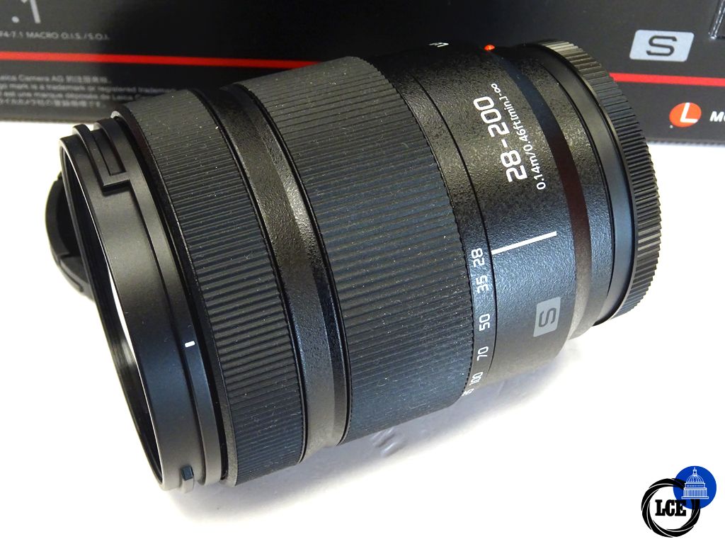 Panasonic 28-200mm f4-7.1 