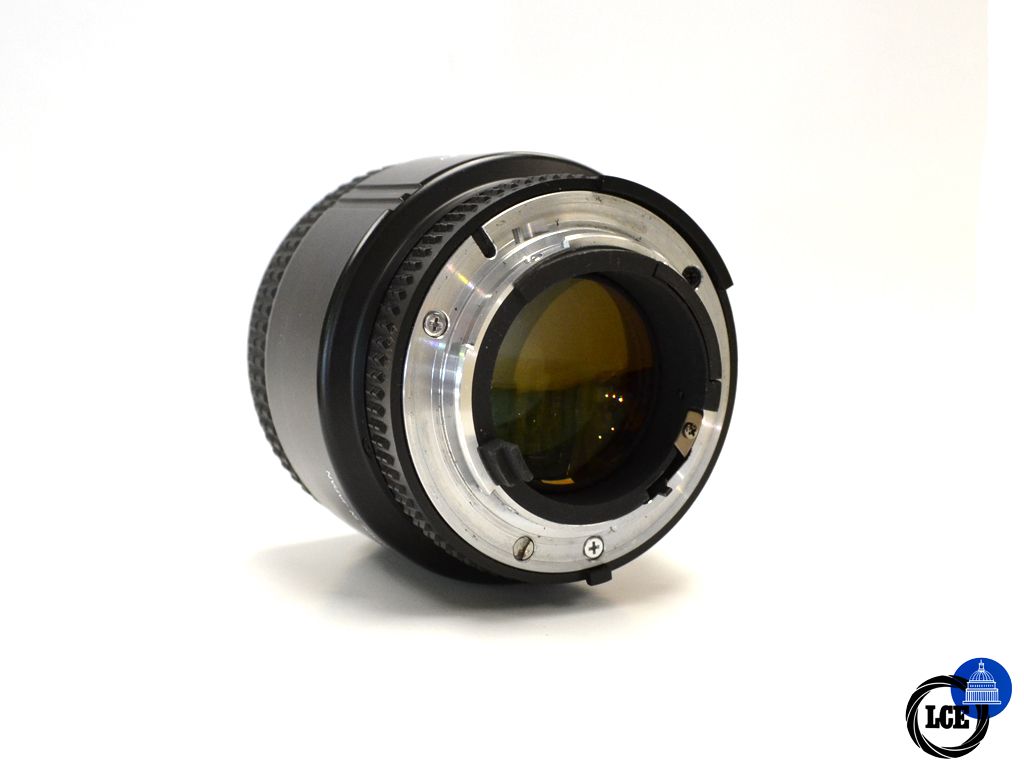 Nikon AF 85mm F1.8 D