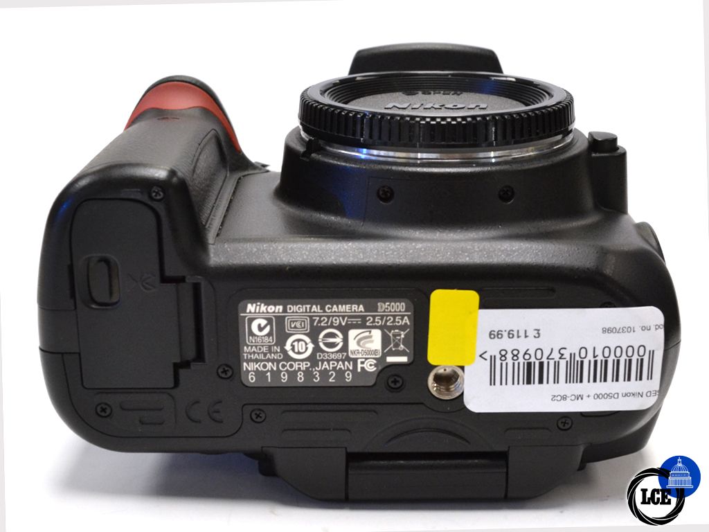 Nikon D5000 body