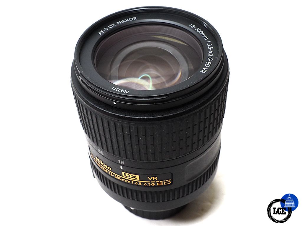 Nikon AF-S 18-300mm f3.5-6.3 VR