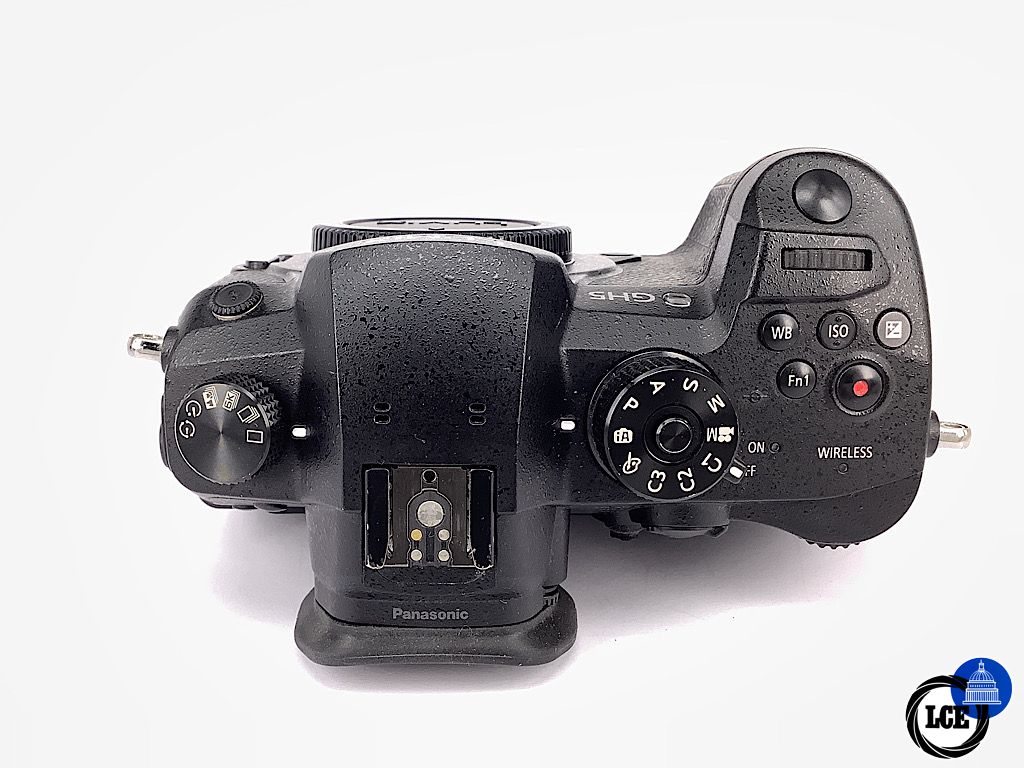 Panasonic GH5 body
