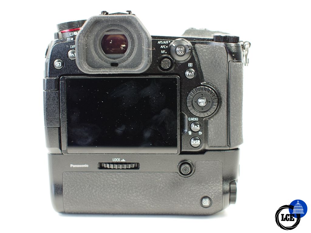 Panasonic Lumix G9 + Grip