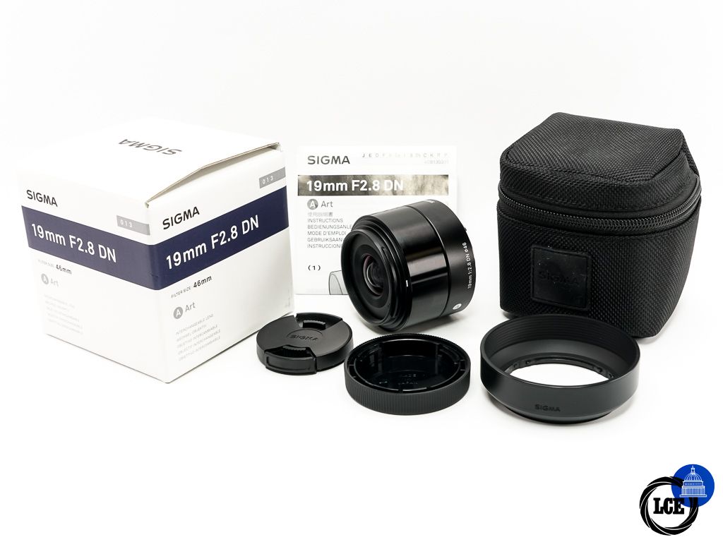Sigma 19mm F2.8 ART * BOXED *
