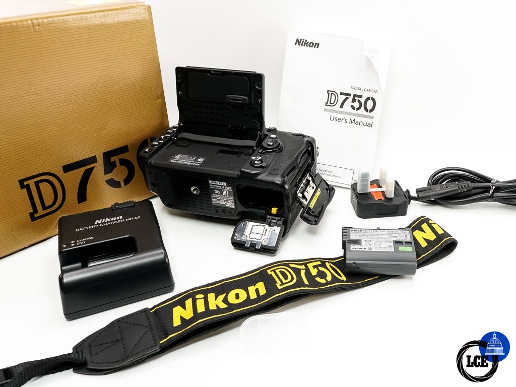 Nikon D750 Body * BOXED *
