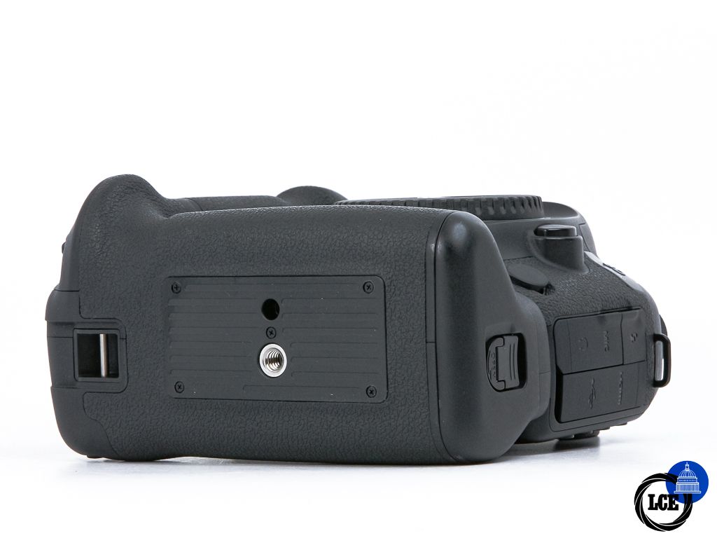 Canon EOS 5D IV + BG-E20 **5.5k Shutter Count**