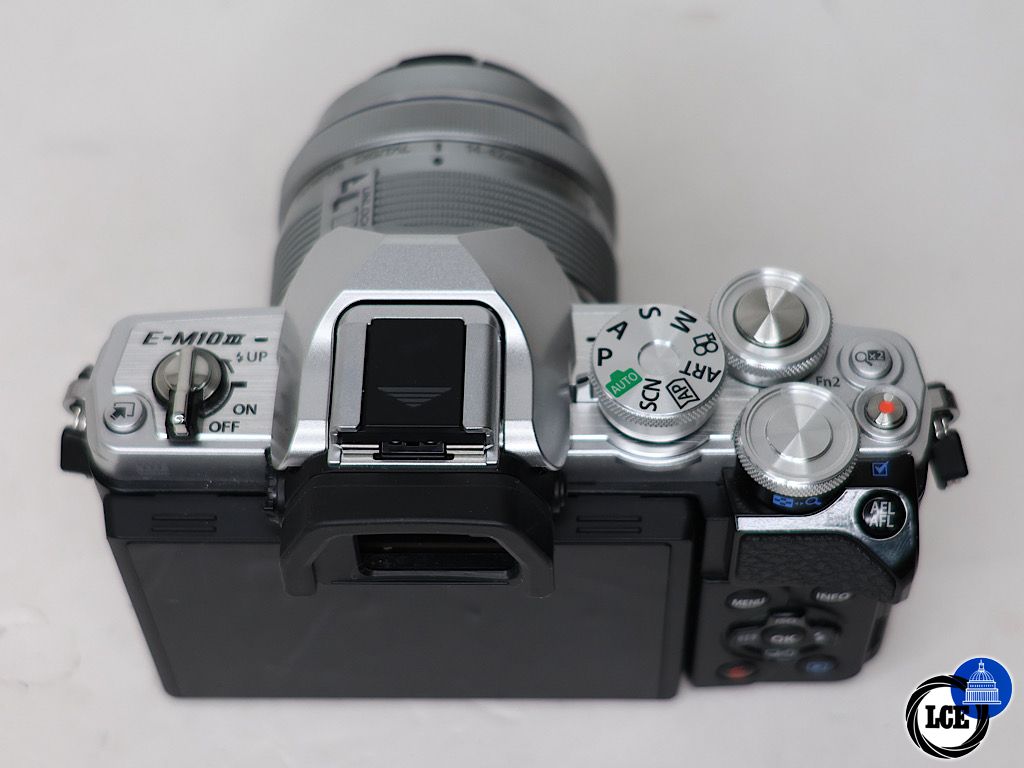 Olympus OM-D E-M10 III + 14-42mm f/3.5-5.6 II R *1065 Shots