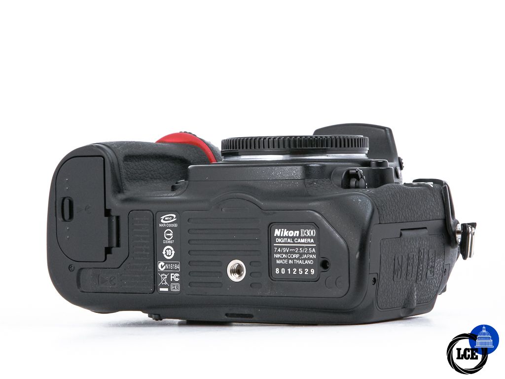 Nikon D300 Body **22k Shutter Count**