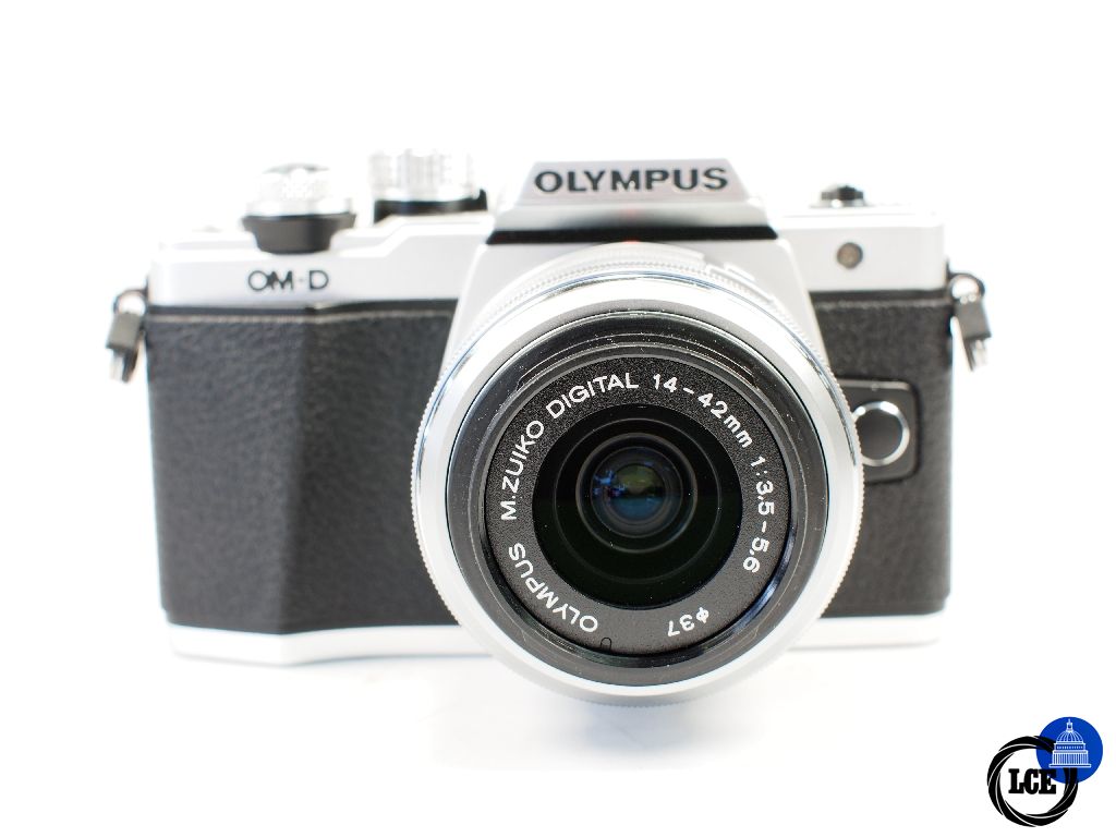 Olympus EM10 ii + 14-42mm F3.5-5.6 ii R