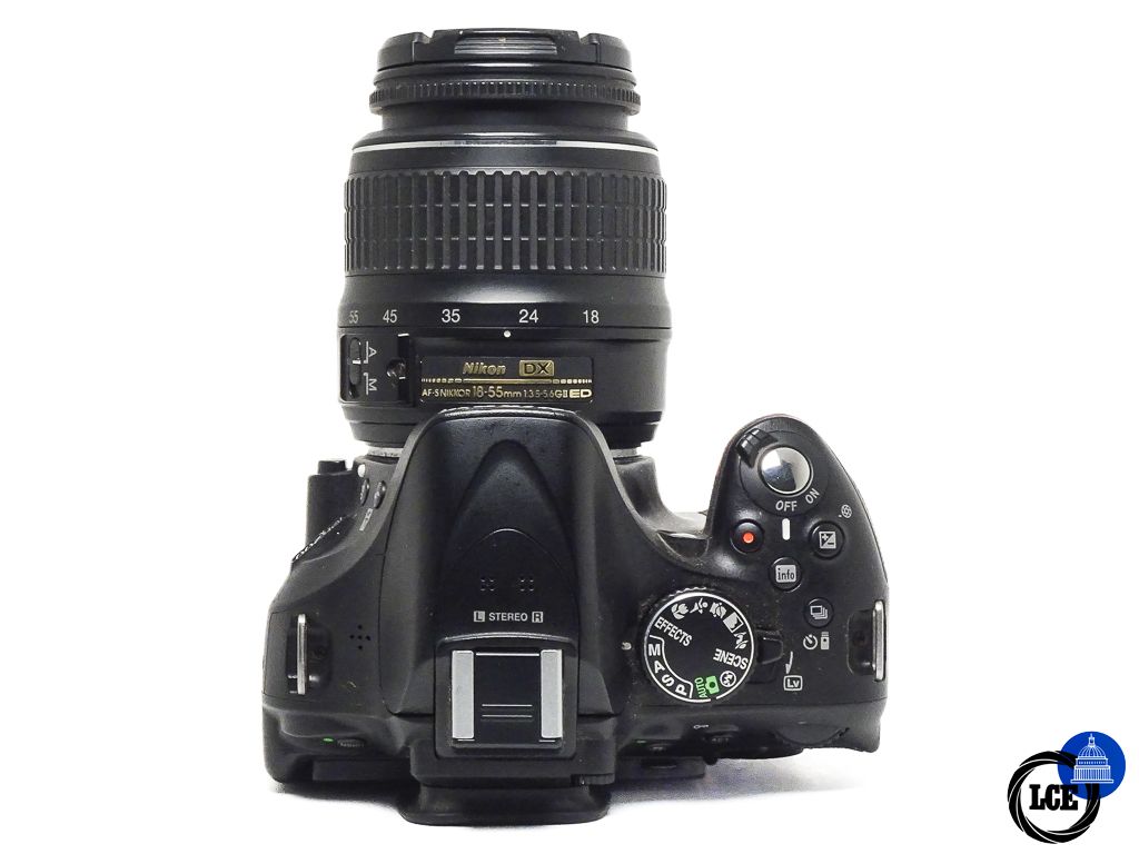 Nikon D5200 + 18-55mm f/3.5-5.6 GII VR