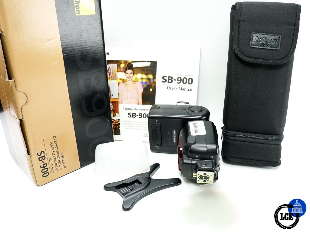 Nikon SB-900 * BOXED *
