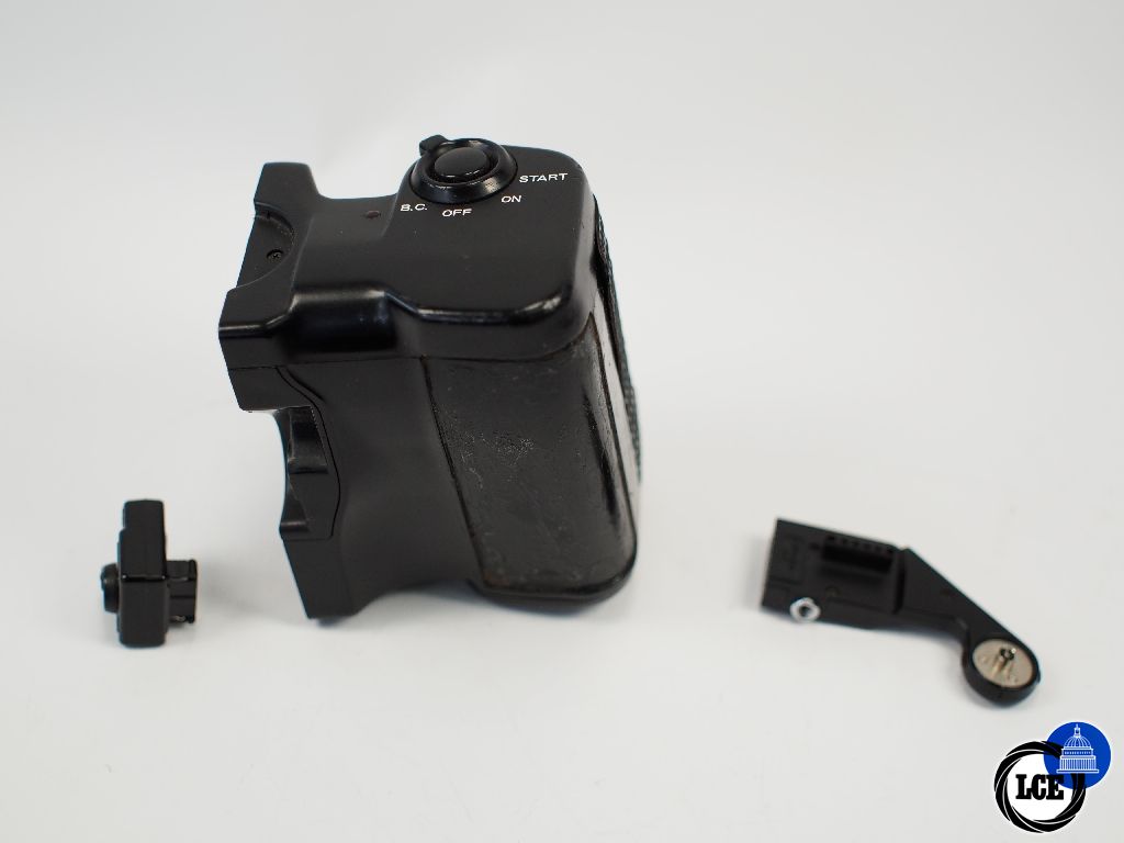 Mamiya 645 Super + 80mm F2.8 + Grip