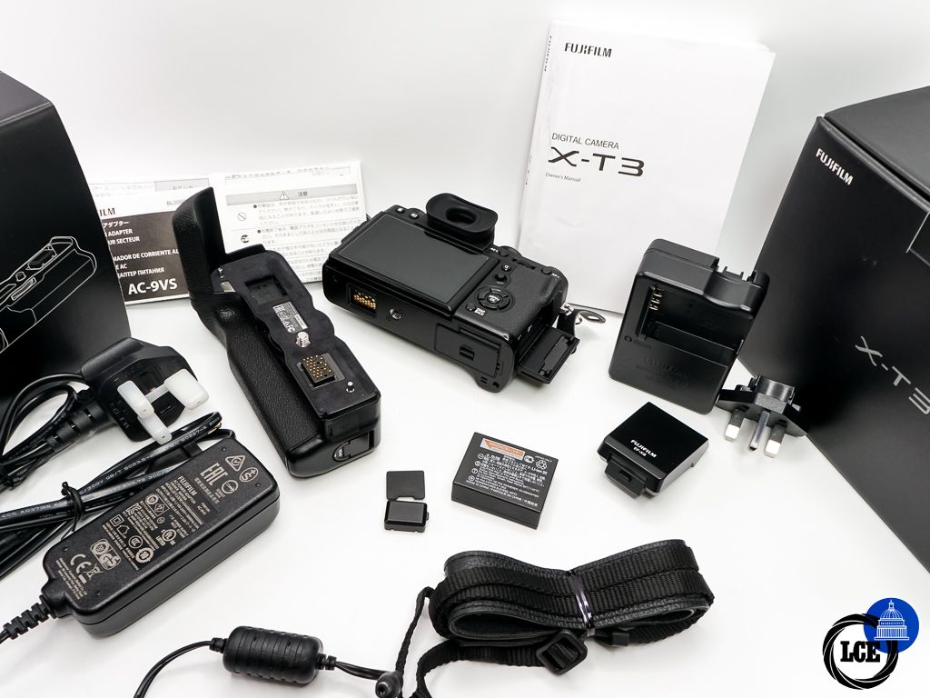FujiFilm X-T3 + VG-XT3 Battery Grip * BOXED *