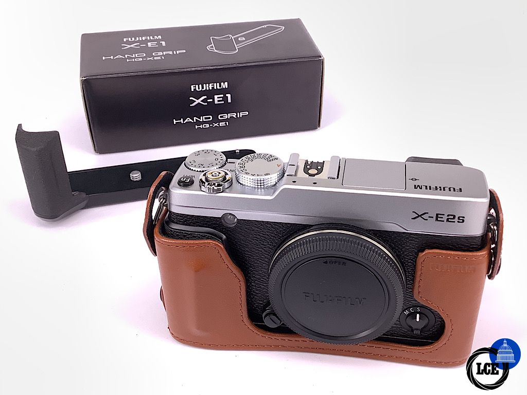 FujiFilm X-E2s BODY (Silver)