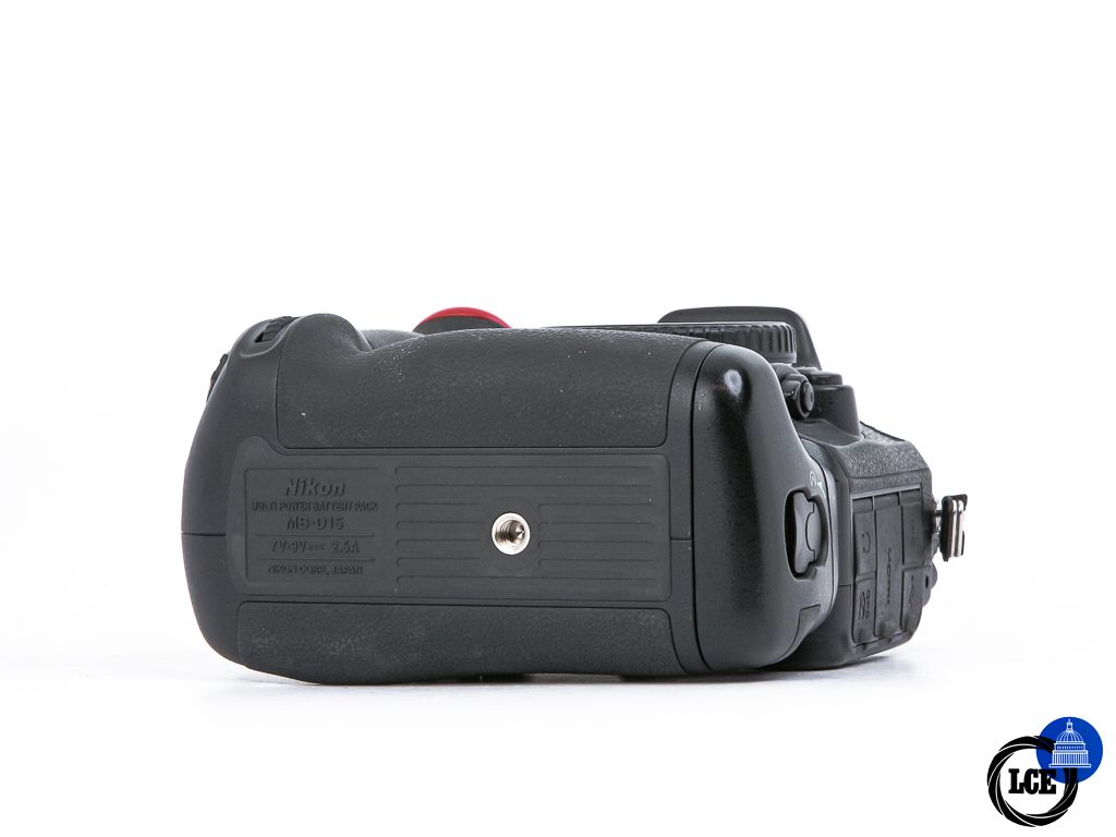 Nikon D7100 + MB-D15 **11k Shutter Count**