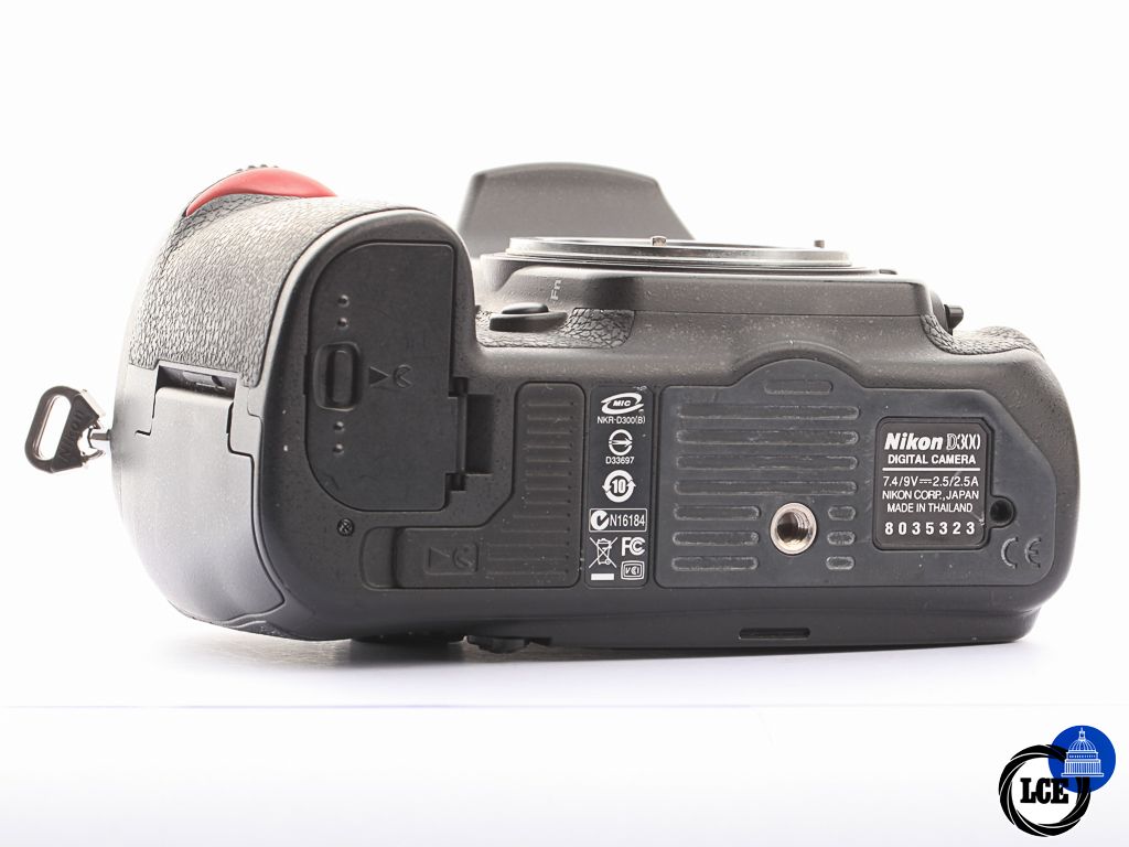 Nikon D300 Body [4*] | 10114363