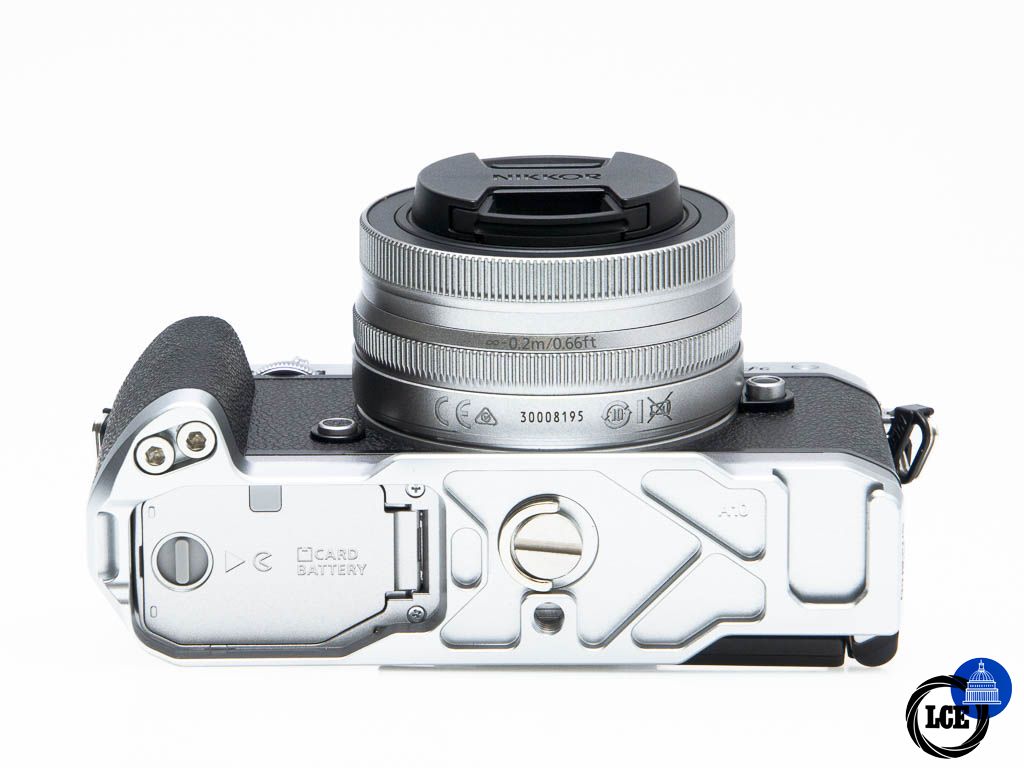 Nikon Zfc Body + SmallRig Grip