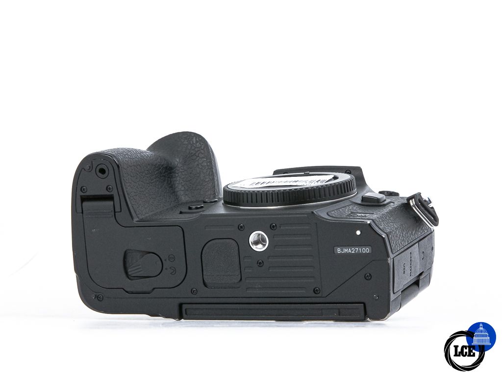 OM SYSTEM OM-1 Body 