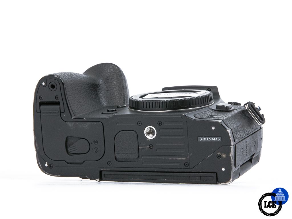 OM SYSTEM OM-1 Body **1k Shutter Count**
