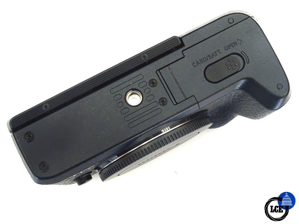 Canon M6 MkII  Body + EVF-DC2 Viewfinder