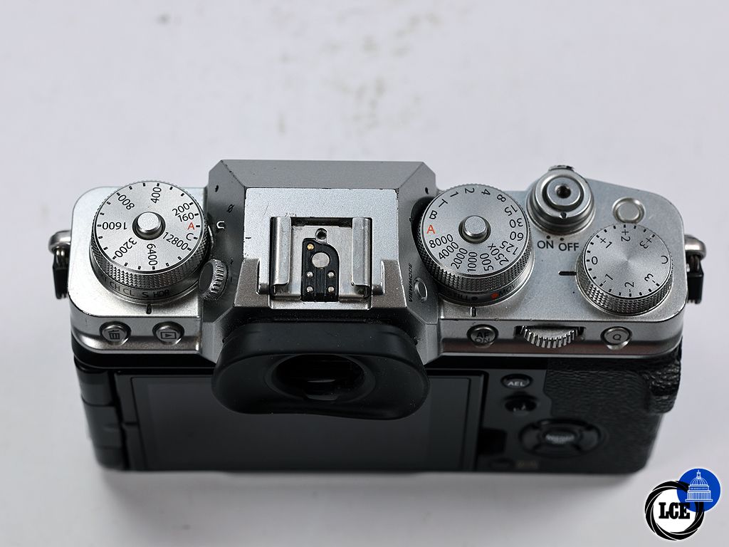 FujiFilm X-T4 Silver Body | 1277109