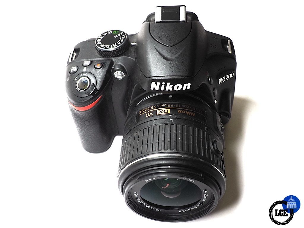 Nikon D3200 + 18-55mm