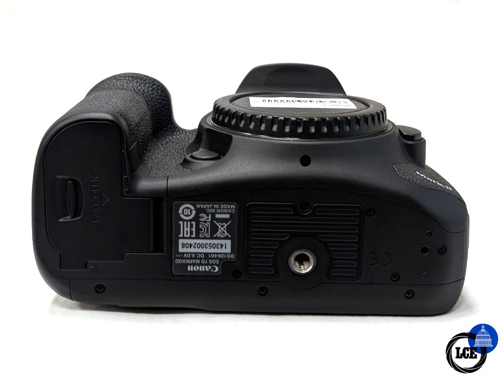 Canon EOS 7D Mark II Body - Very Low Shuttercount!