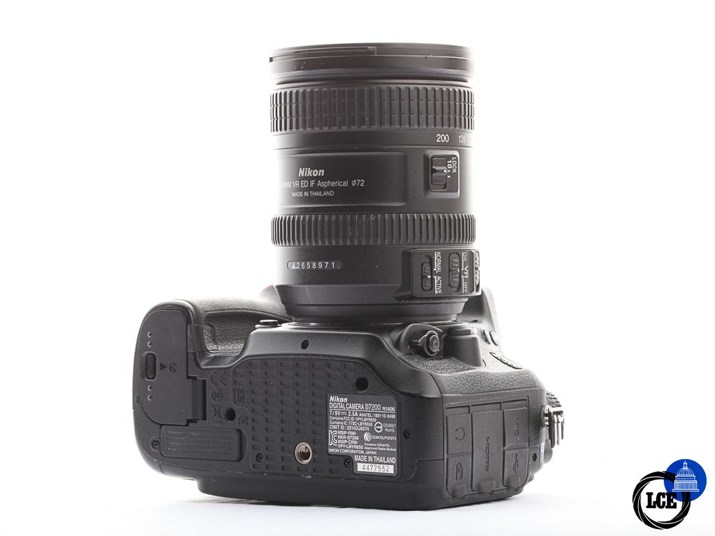 Nikon D7200 + 18-200mm | 10114552