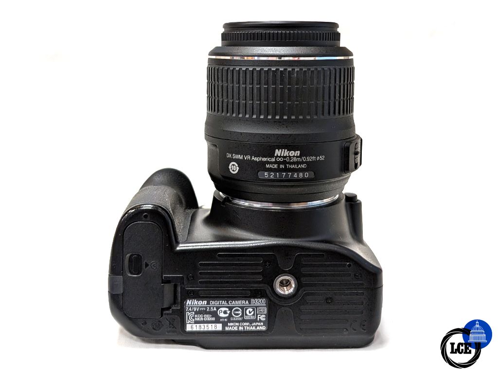 Nikon D3200 + AF-S 18-55mm VR Lens