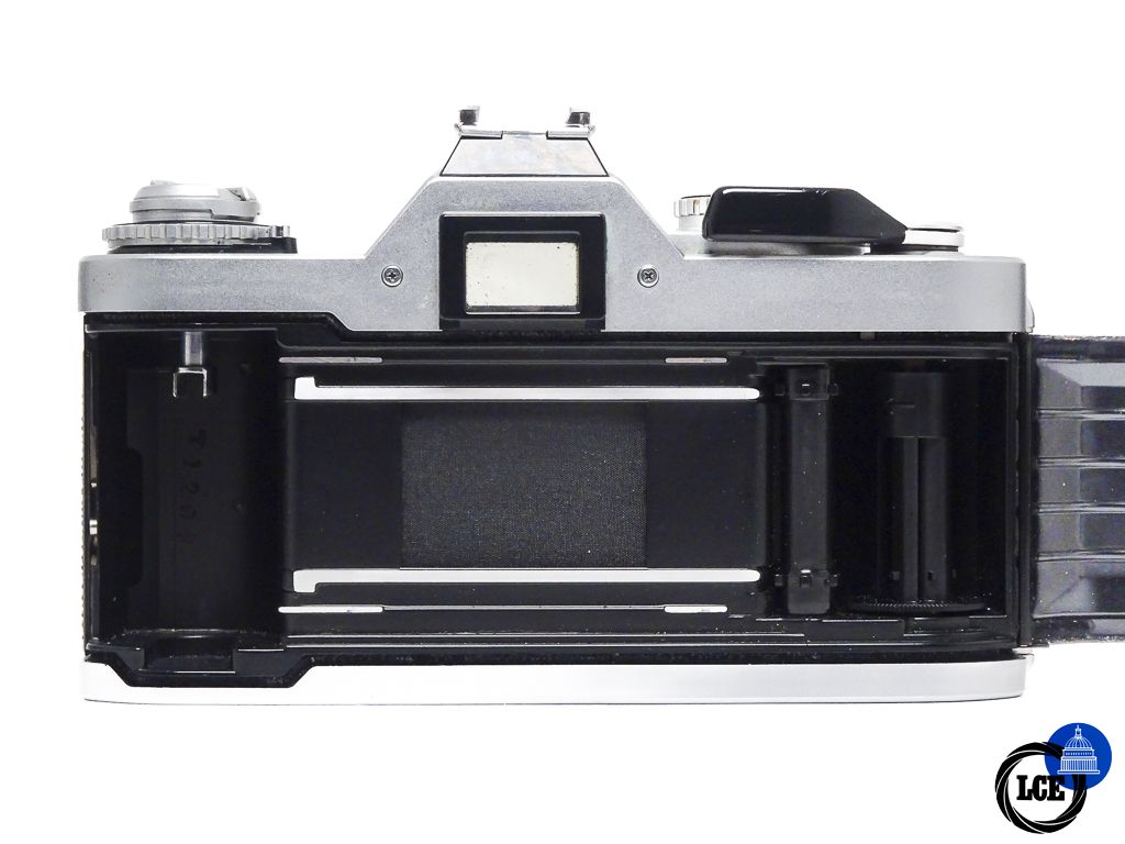 Canon AV-1 + 50mm f/1.4 *Auto Aperture Fault*