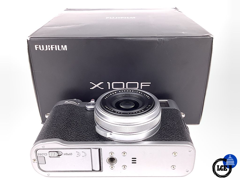 FujiFilm X100F SILVER