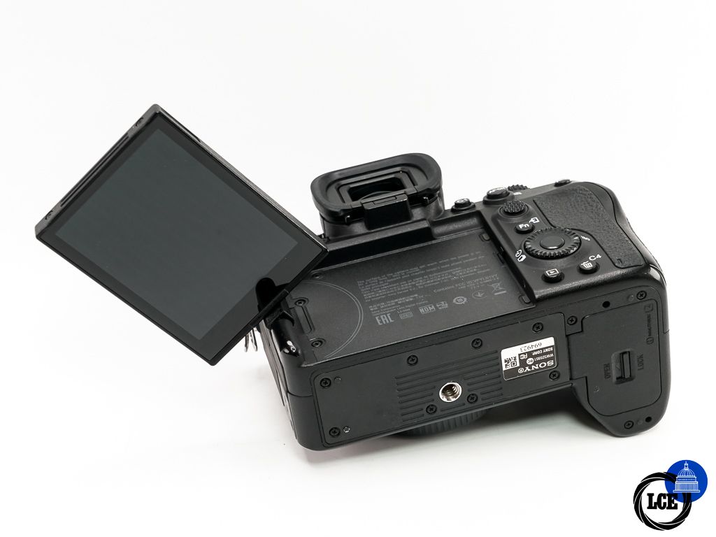 FujiFilm X-S20 Body * BOXED *